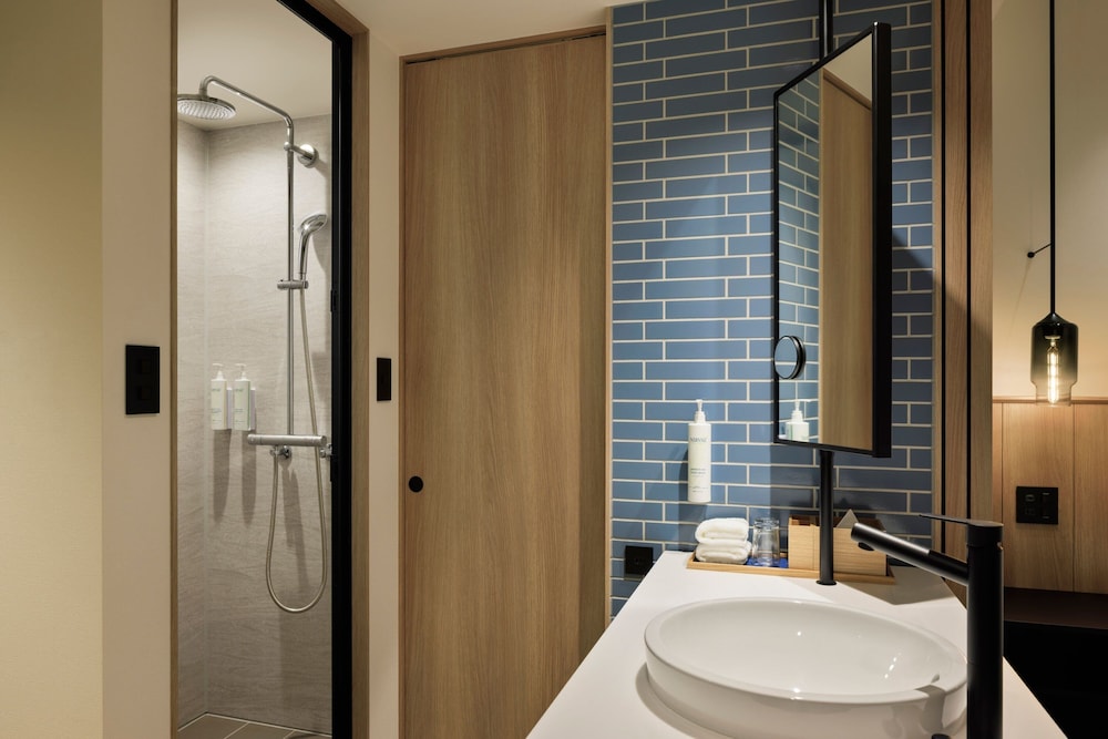 スタンダード ルーム シングルベッド 2 台 禁煙 バスルーム0 | フェアフィールド・バイ・マリオット・北海道えにわ