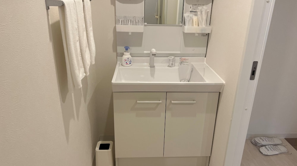 コンドラージツイン 禁煙 バスルーム0 | ホテルリビングイン那覇港前