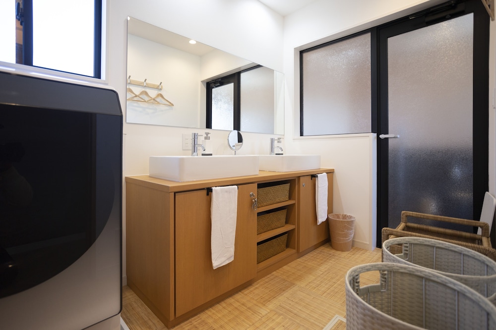 ラグジュアリー ヴィラ バスルーム3 | 浅江 ASAE