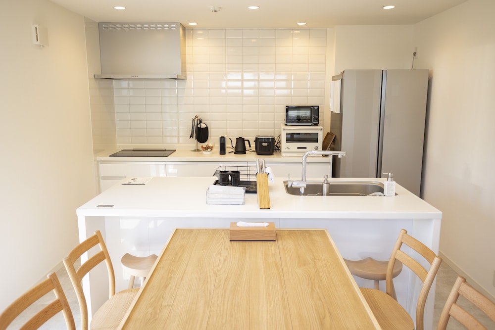 ラグジュアリー ヴィラ 専用キッチン0 | 浅江 ASAE