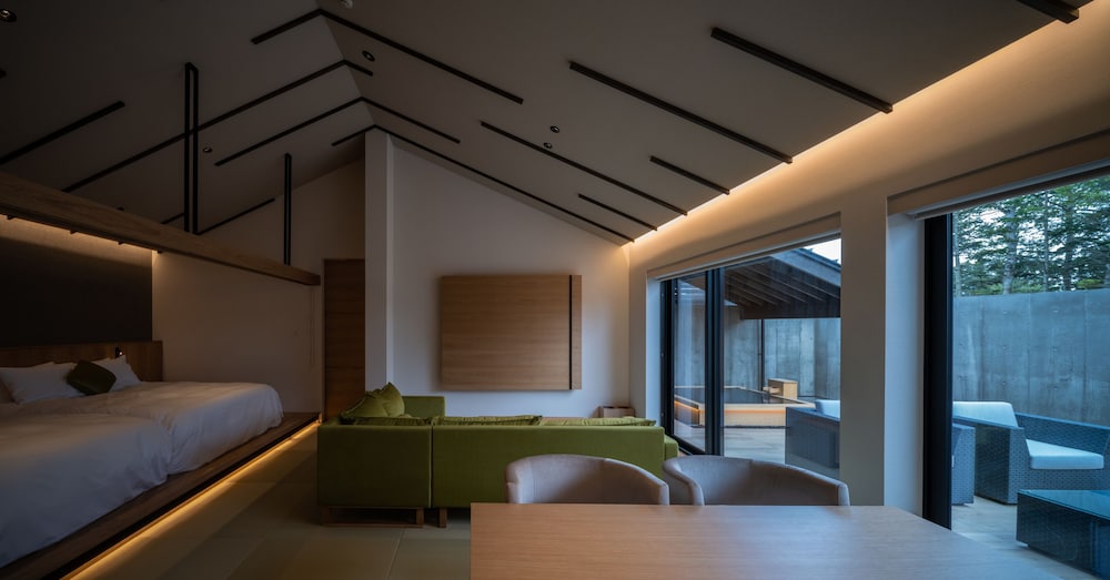 源泉かけ流し露天風呂付き 64sqm - エグゼクティブツイン 禁煙 客室2 | 十勝川モール温泉 清寂房