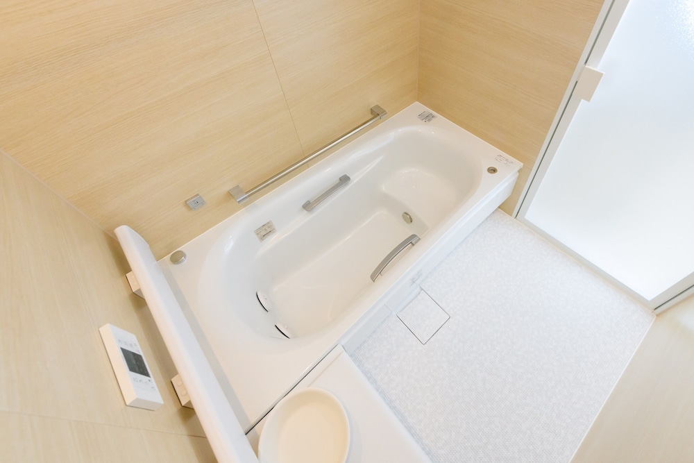 ベーシック ツインルーム バスルーム1 | T－REEF Vacation House 翡翠 －Jade