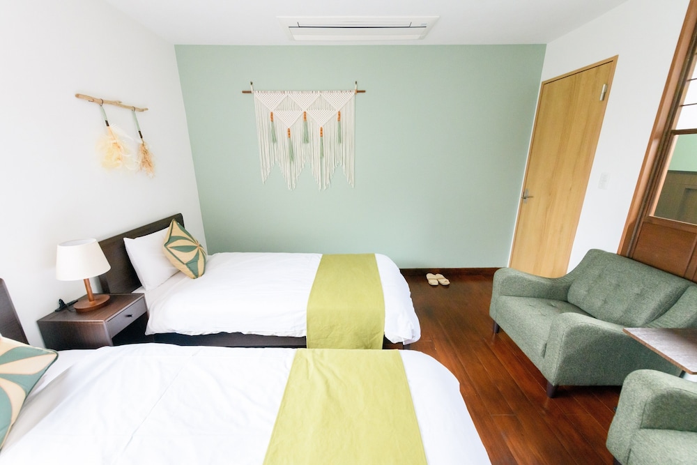 ベーシック ツインルーム 客室3 | T－REEF Vacation House 翡翠 －Jade