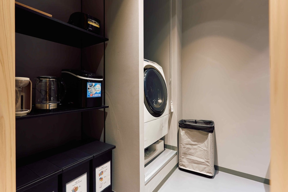 ファミリー ペントハウス 専用キッチン1 | 今昔荘 大阪 天保山 - 生洲・高灯籠