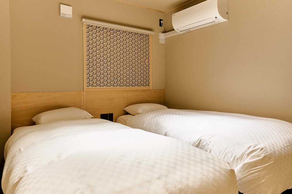 ファミリー ペントハウス 客室2 | 今昔荘 大阪 天保山 - 生洲・高灯籠