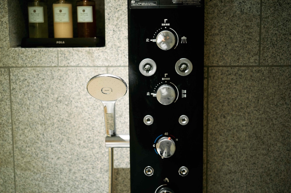 ファミリー ペントハウス バスルーム5 | 今昔荘 大阪 天保山 - 生洲・高灯籠