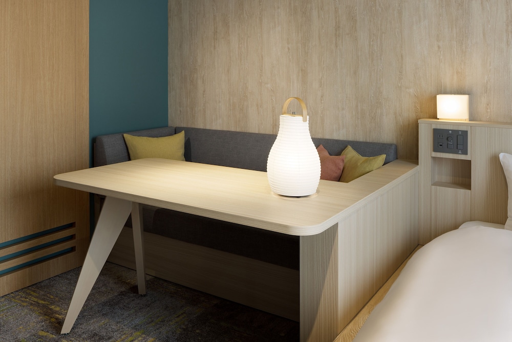 クイーンルーム 客室2 | OMO5 金沢片町 by 星野リゾート