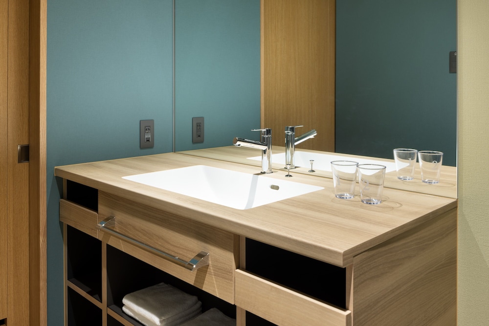 クイーンルーム バスルーム0 | OMO5 金沢片町 by 星野リゾート