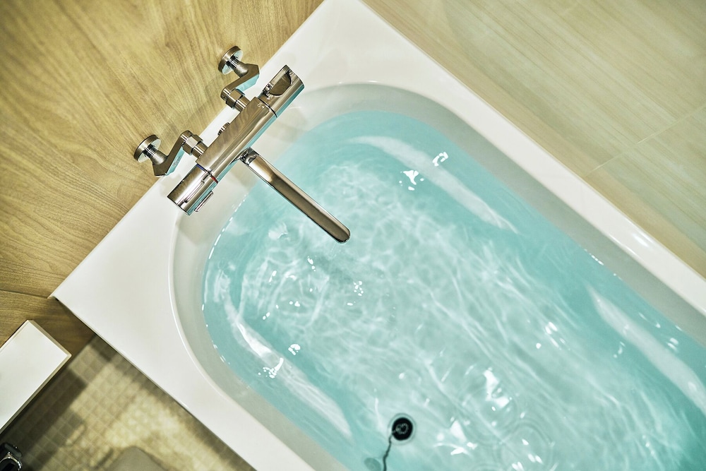 ツインルーム ソファベッド付 バスルーム0 | OMO5 金沢片町 by 星野リゾート