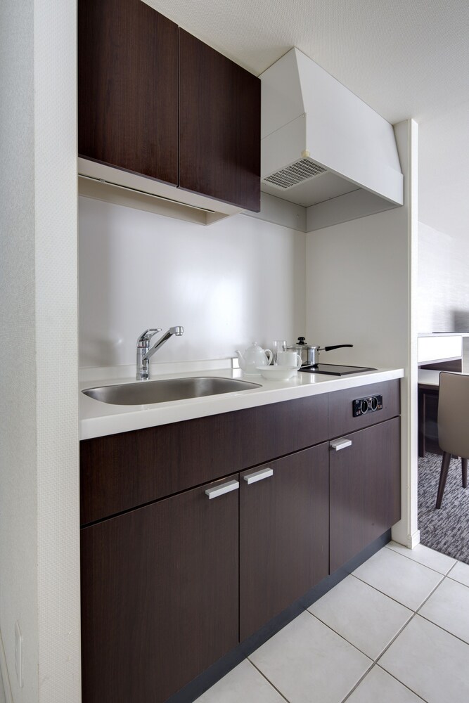 コンフォート ダブルルーム 専用キッチン0 | サマセット銀座イースト東京