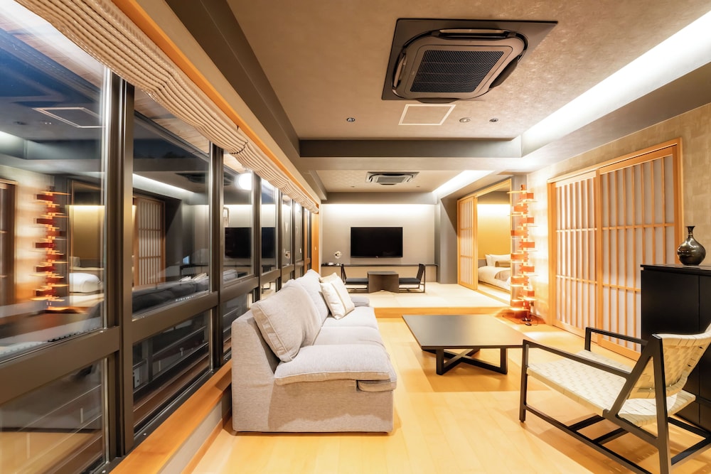 デラックス スイート 57平米 禁煙 客室3 | 和空 成田山門前