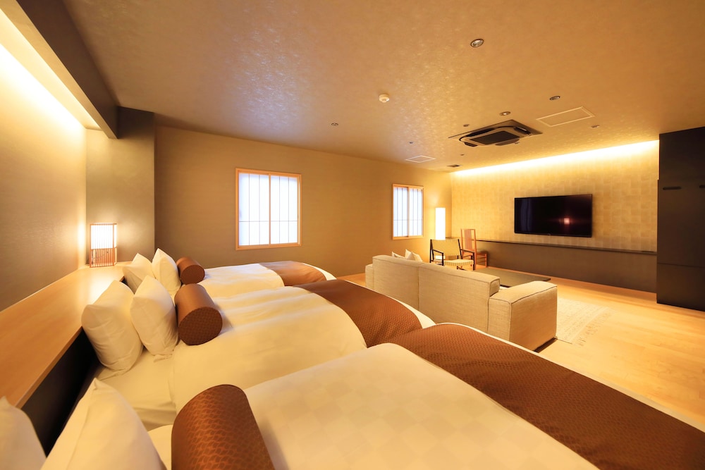 スーペリア トリプルルーム 51平米 禁煙 客室1 | 和空 成田山門前