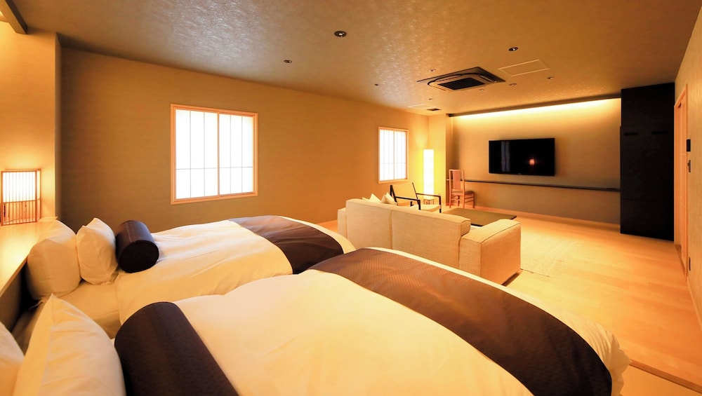 スーペリア スイート 50平米 禁煙 客室4 | 和空 成田山門前