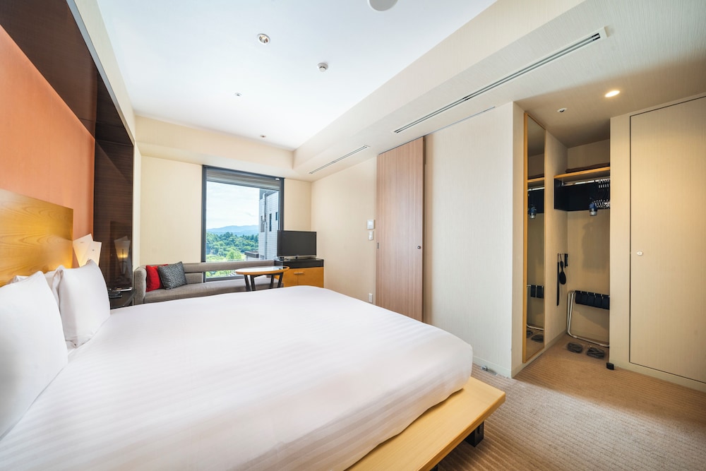デラックスキングルーム 禁煙 客室2 | KOKO HOTEL Premier 金沢香林坊