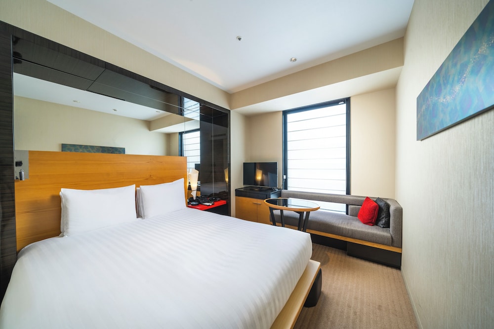 デラックスキングルーム 禁煙 | KOKO HOTEL Premier 金沢香林坊