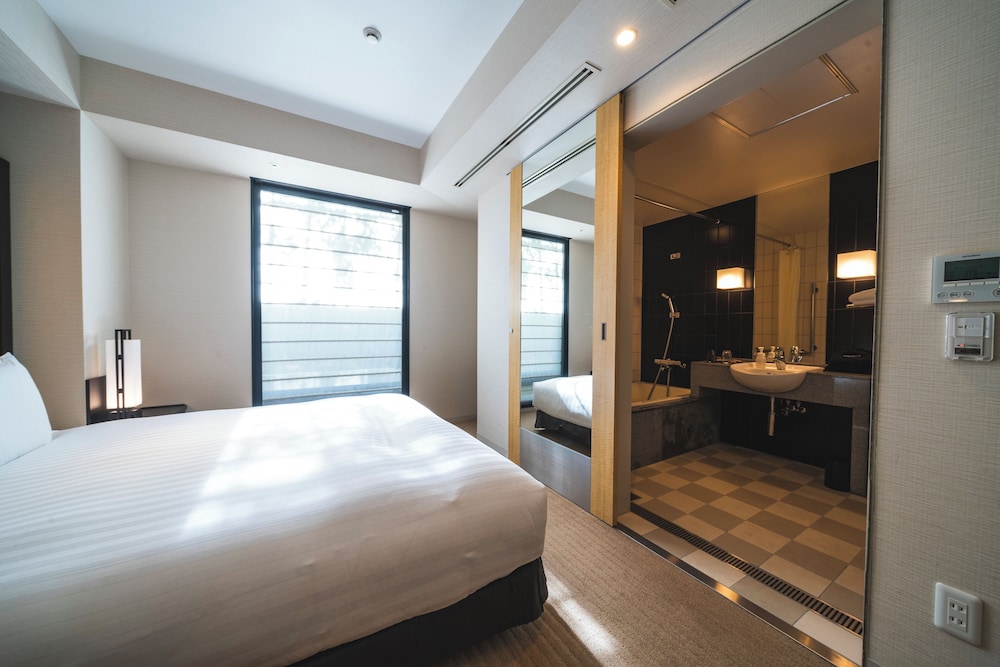デラックスキングルーム ユニバーサル 禁煙 客室3 | KOKO HOTEL Premier 金沢香林坊