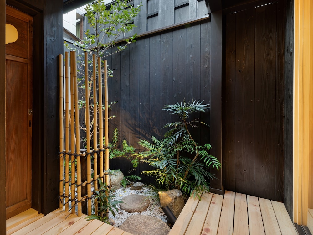 ヴィラ テラス / パティオ1 | 紡 祇園白川