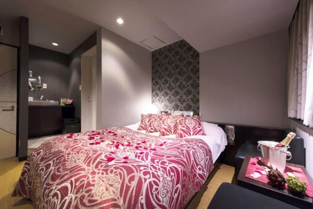 客室1 | レステイ 鶴ヶ島 - 大人限定