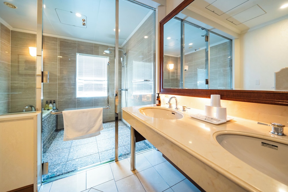 ジュニア スイート 禁煙 バスルーム0 | KOKO HOTEL 大阪心斎橋