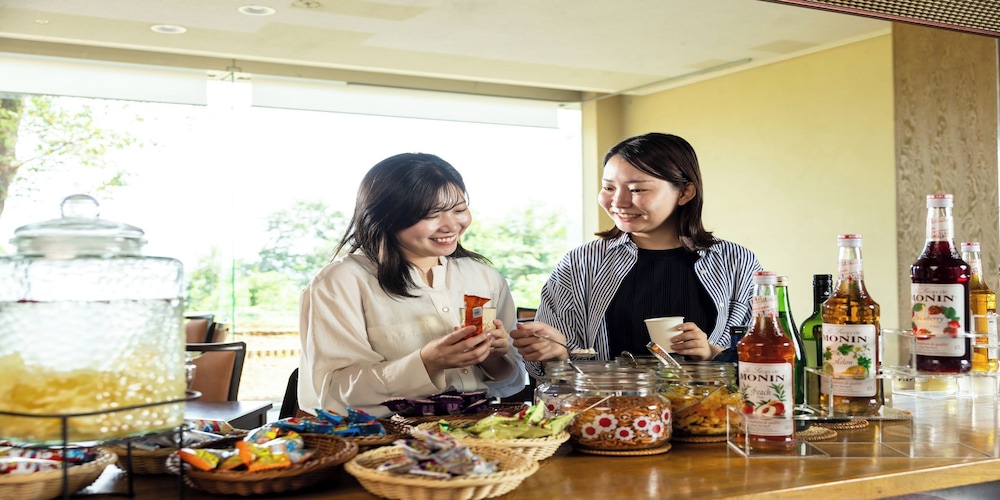 ロビーラウンジ1 | 亀の井ホテル 紀伊田辺