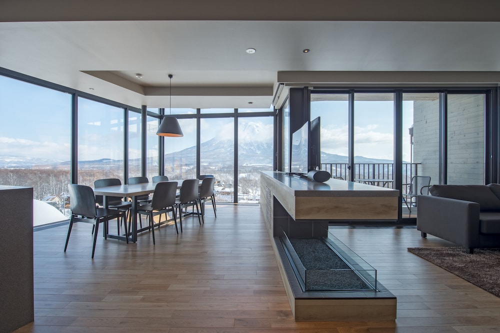 3BR Premium Suite 部屋からの景観1 | Aspect Luxury Apartments by H2 Life