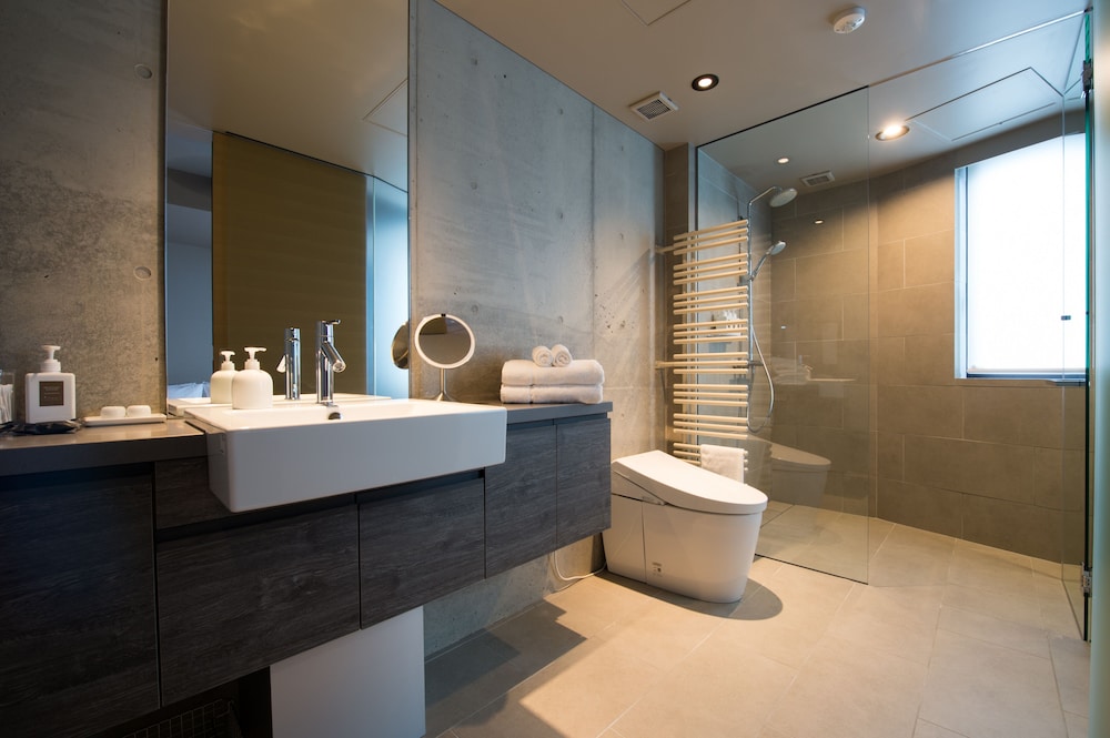 3BR Premium Suite Ground Floor バスルーム0 | Aspect Luxury Apartments by H2 Life
