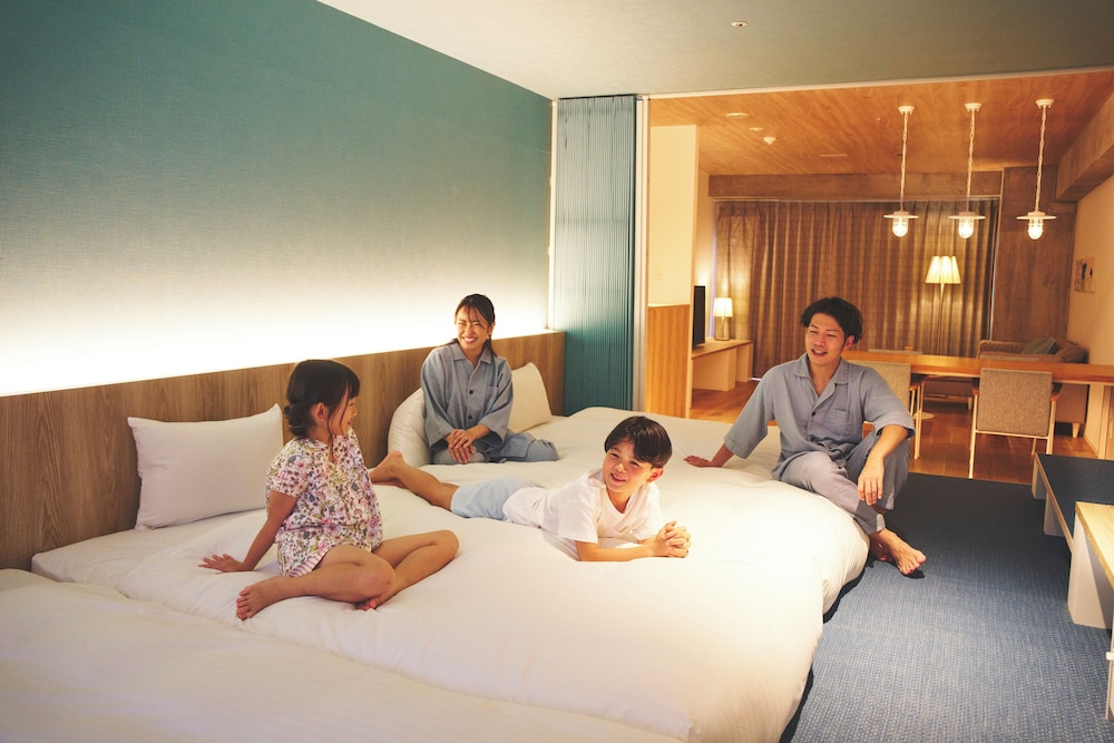 スイート 禁煙 客室4 | BEB5沖縄瀬良垣 by 星野リゾート