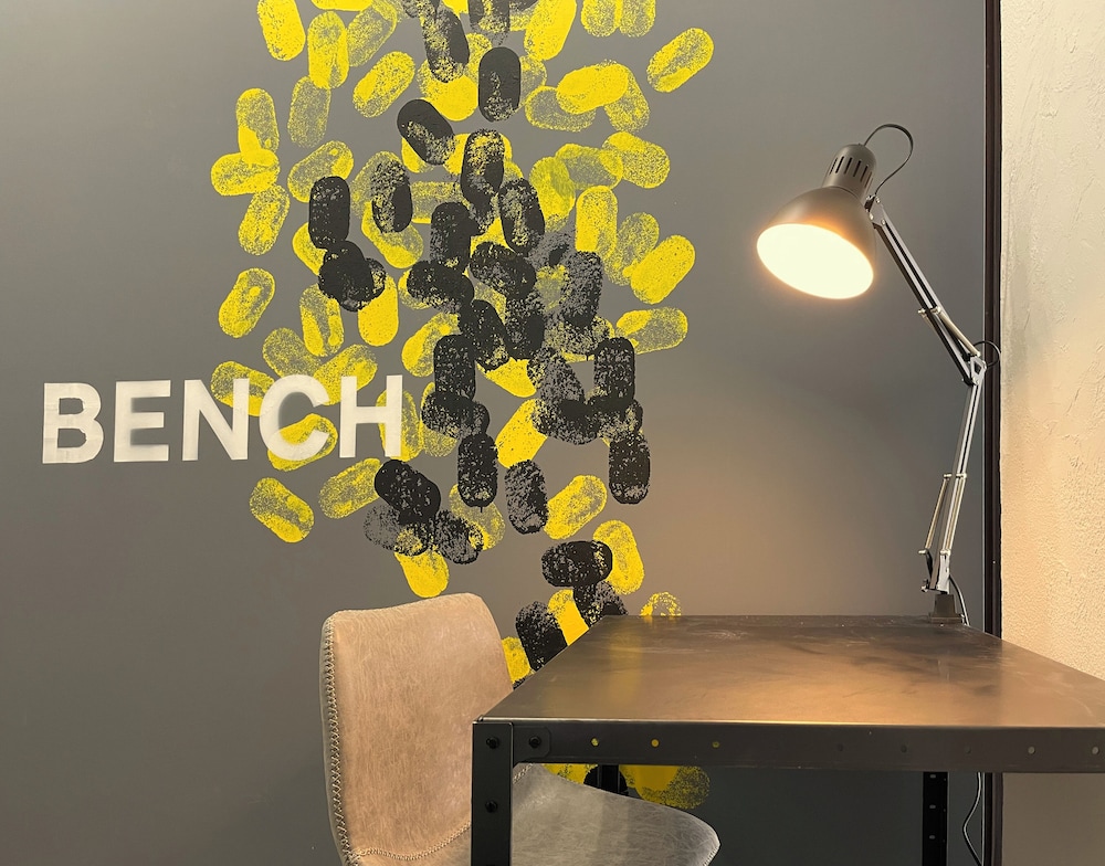 ベーシック ダブルまたはツインルーム 客室1 | BENCH