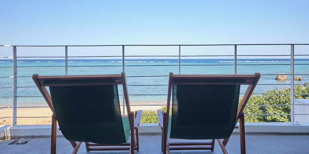 302 Star テラス / パティオ1 | カーサドゥマイオーシャンヴィラ今帰仁