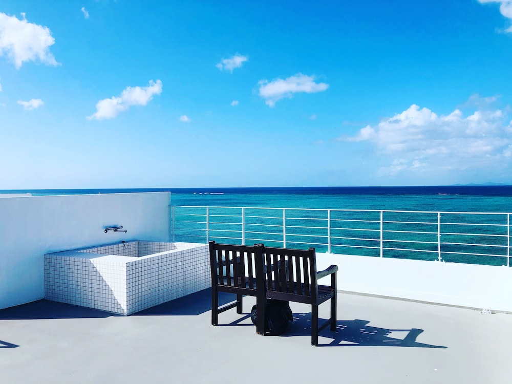 301 Wave | カーサドゥマイオーシャンヴィラ今帰仁