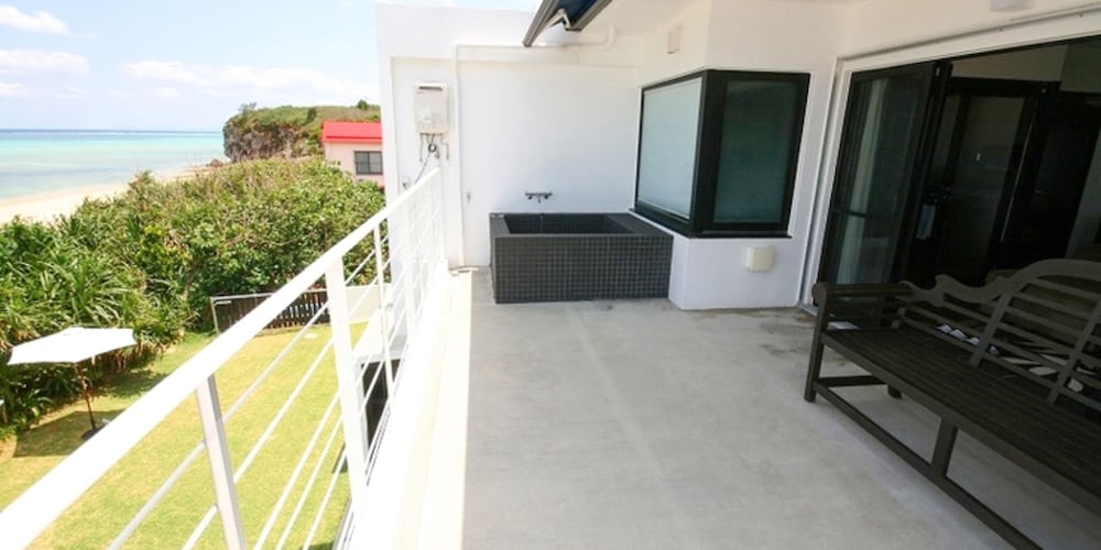 202 Sunset 客室5 | カーサドゥマイオーシャンヴィラ今帰仁