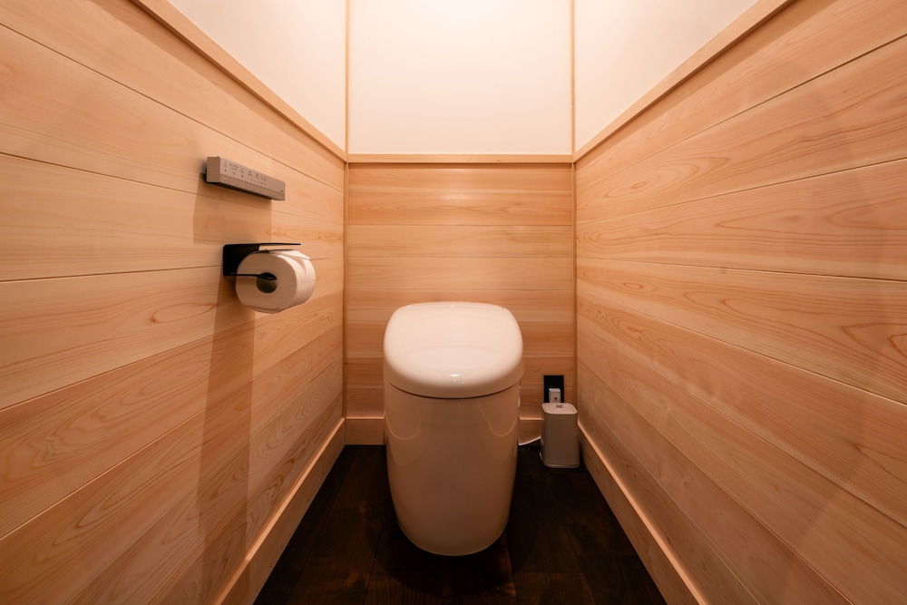 116 別館 · かね上屋 プライベートサウナ 禁煙 客室8 | BYAKU Narai