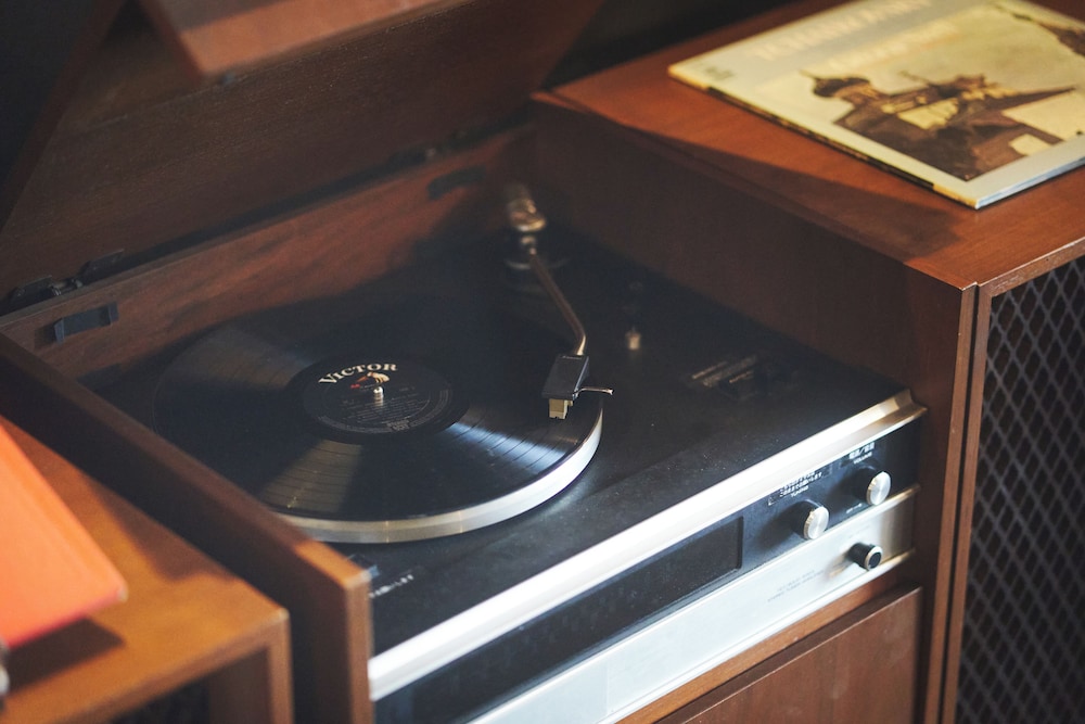 112 別館 · 上原屋 禁煙 客室6 | BYAKU Narai