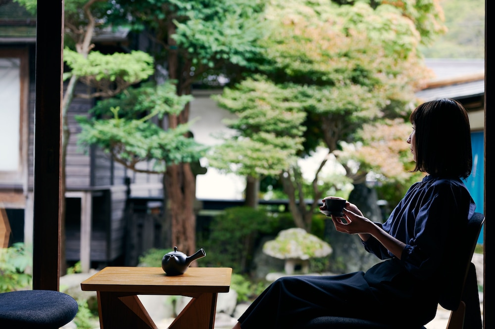 105 本館 · 歳吉屋 半露天風呂 禁煙 部屋からの景観0 | BYAKU Narai