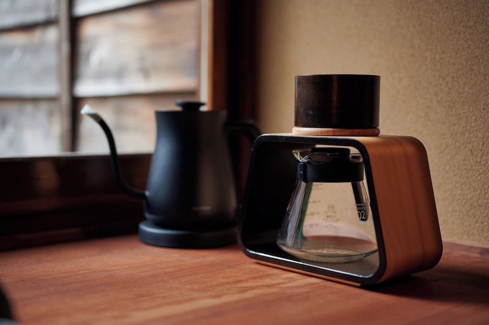 112 別館 · 上原屋 禁煙 客室の設備とサービス2 | BYAKU Narai