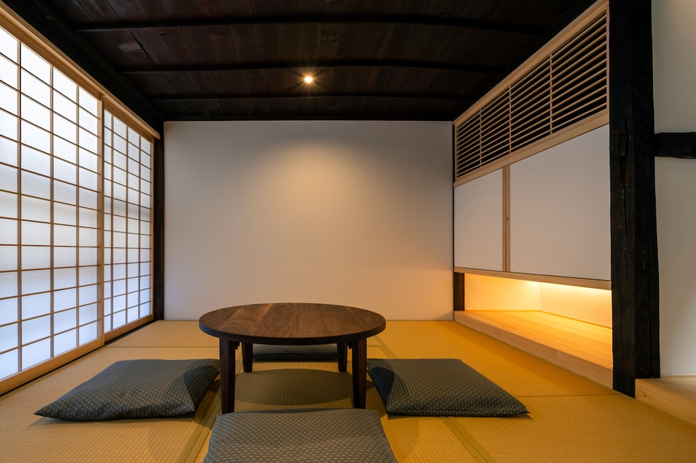 116 別館 · かね上屋 プライベートサウナ 禁煙 客室6 | BYAKU Narai