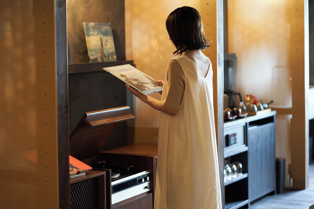 112 別館 · 上原屋 禁煙 客室5 | BYAKU Narai