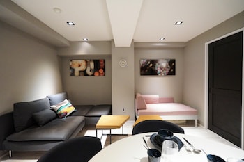 Real Life Kudanshita Chic 2-bedroom 6pax 3mins sub