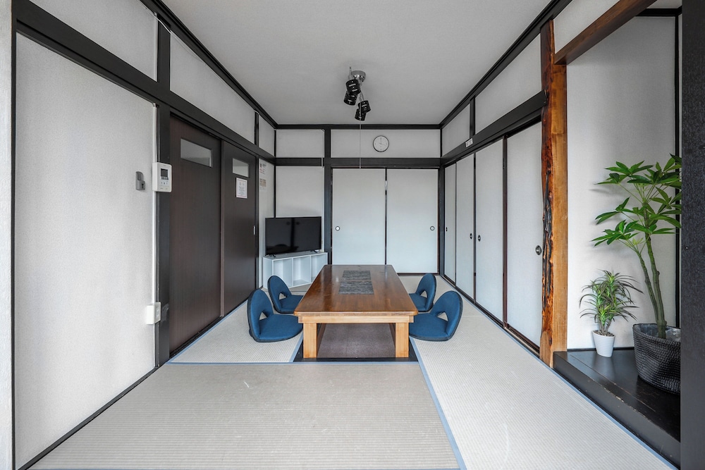 ベーシック コンドミニアム リビング エリア16 | KOTONE