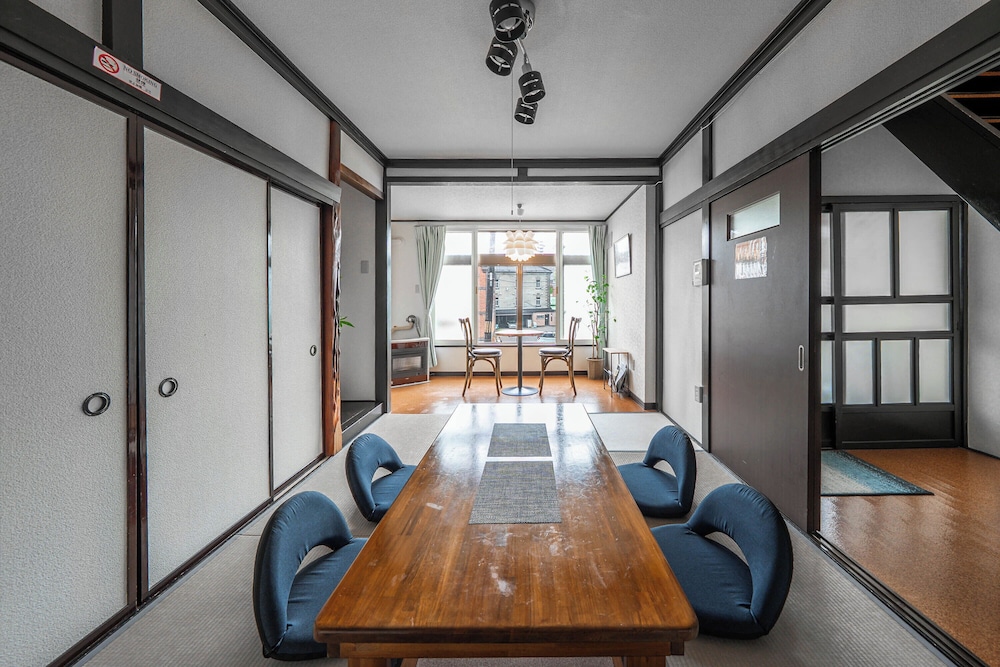 ベーシック コンドミニアム リビング エリア17 | KOTONE