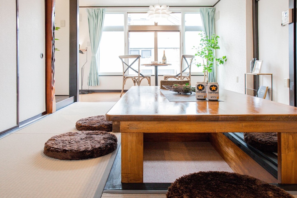 ベーシック コンドミニアム リビング エリア5 | KOTONE