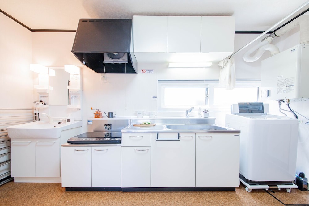 ベーシック コンドミニアム 専用キッチン0 | KOTONE