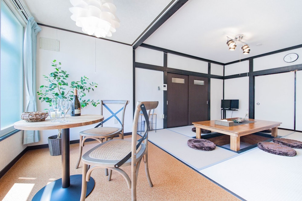 ベーシック コンドミニアム リビング エリア3 | KOTONE