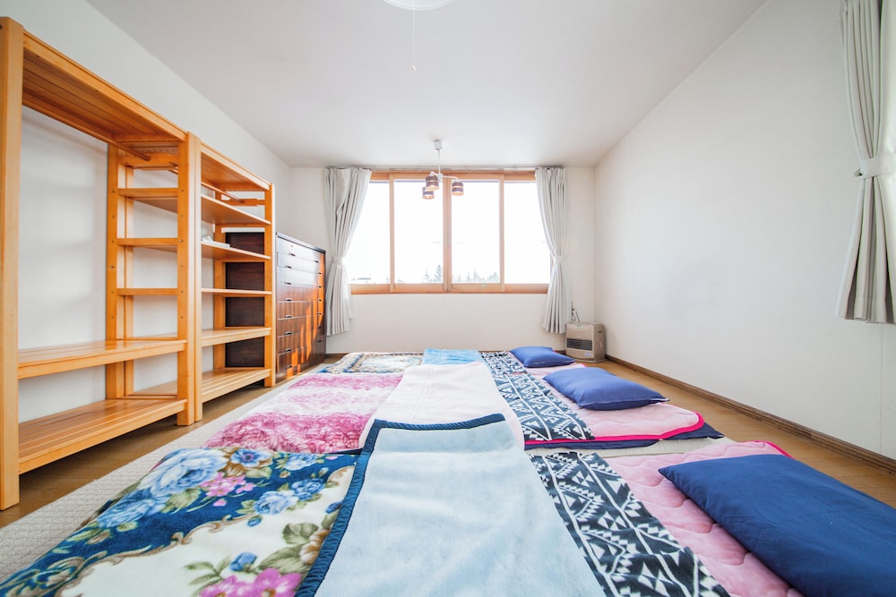 ハウス 客室1 | CHIYOGAOKA GUEST HOUSE