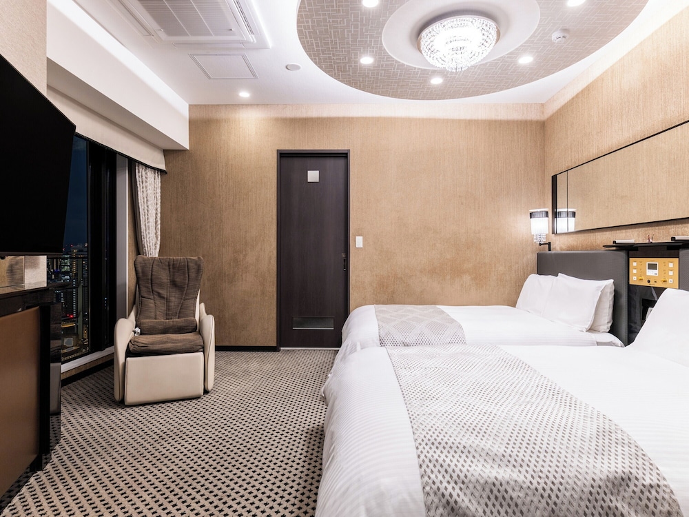 スイートルーム 禁煙 [トップフロア] 客室12 | アパホテル＆リゾート〈大阪梅田駅タワー〉