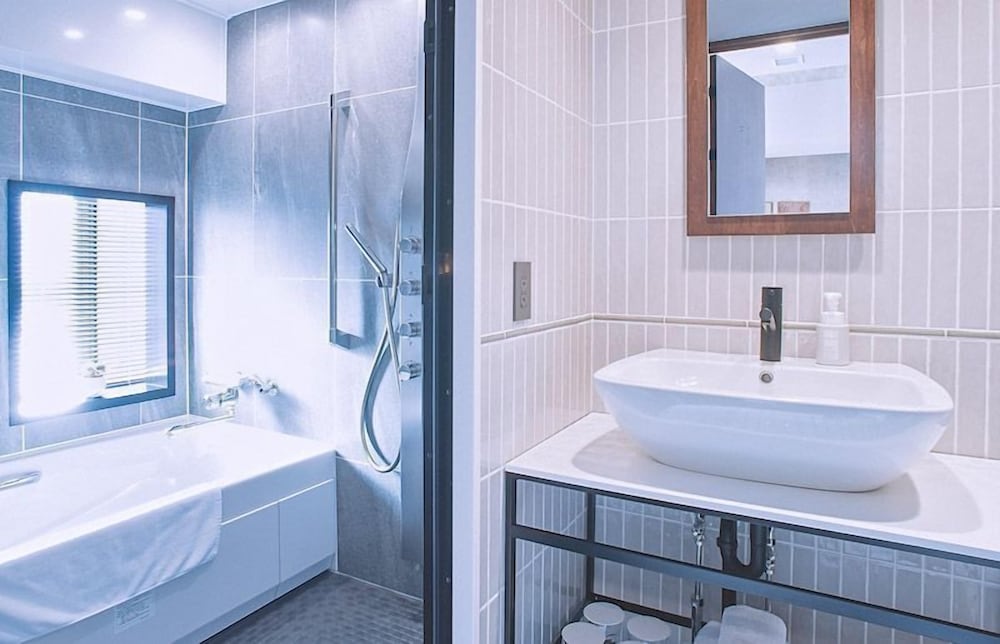 ジュニア ダブルまたはツインルーム バスルーム0 | 浅草楓