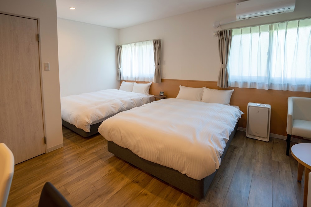 デラックス ツインルーム (23時以降のチェックインはできませんのでご注意ください) 客室1 | HOTEL R9 The Yard 本庄