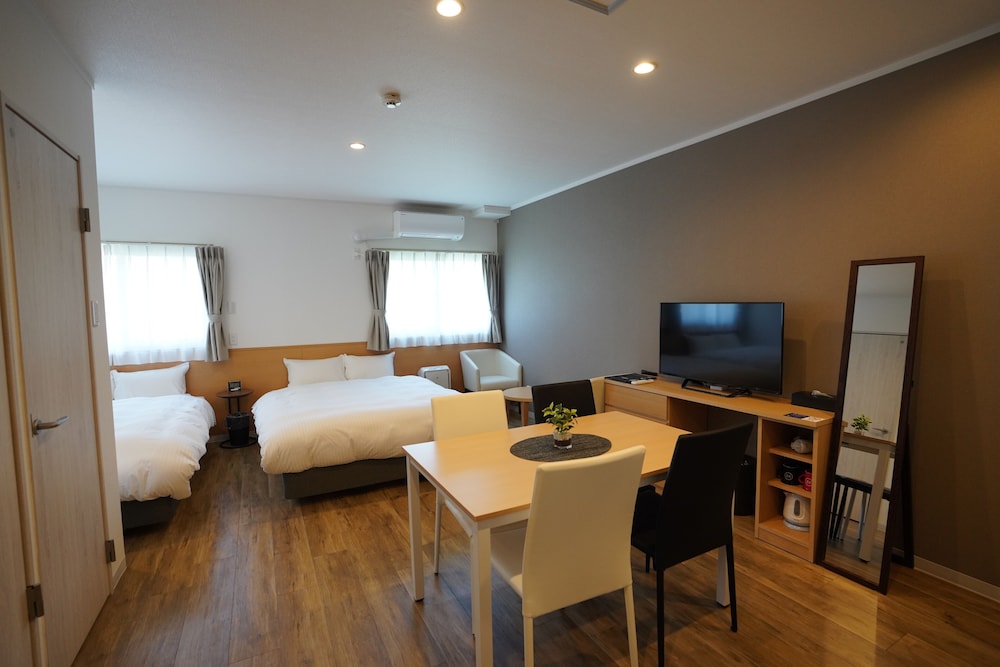 デラックス ツインルーム (23時以降のチェックインはできませんのでご注意ください) 客室2 | HOTEL R9 The Yard 本庄