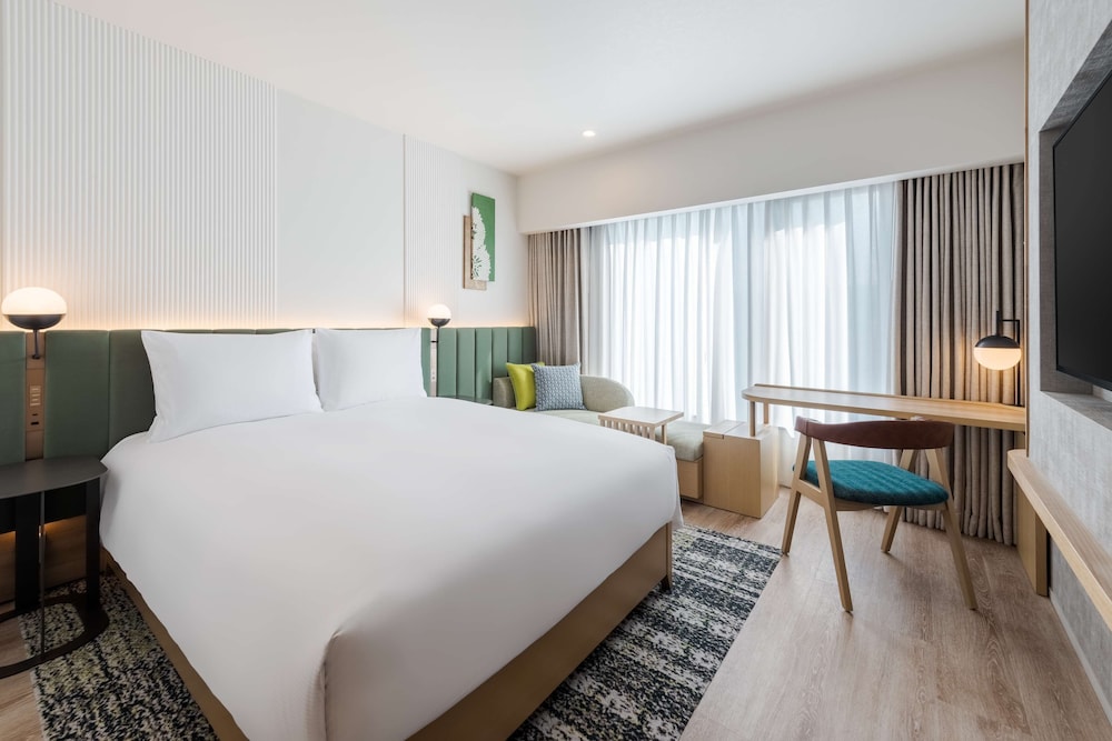 ルーム クイーンベッド 1 台 バリアフリー 客室1 | ヒルトン・ガーデン・イン京都四条烏丸