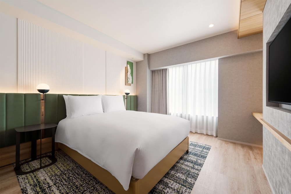 デラックス ルーム クイーンベッド 1 台 (Family Room) 客室5 | ヒルトン・ガーデン・イン京都四条烏丸
